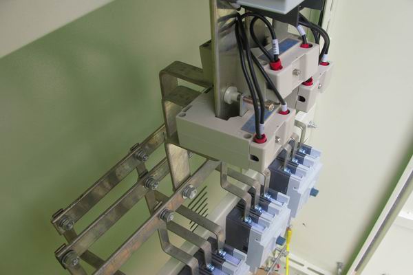 道里配电柜-应急照明配电柜使用对工作人员的具